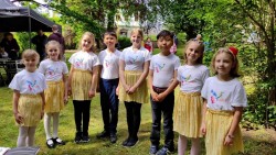 DPS Korálky na festivalu  Novoborská písnička